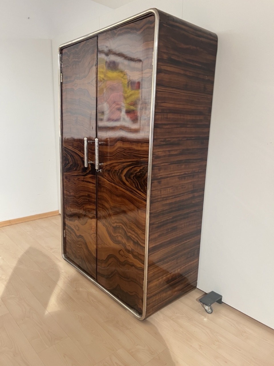 Art Deco : Bauhaus Schrank in Palisander Optik