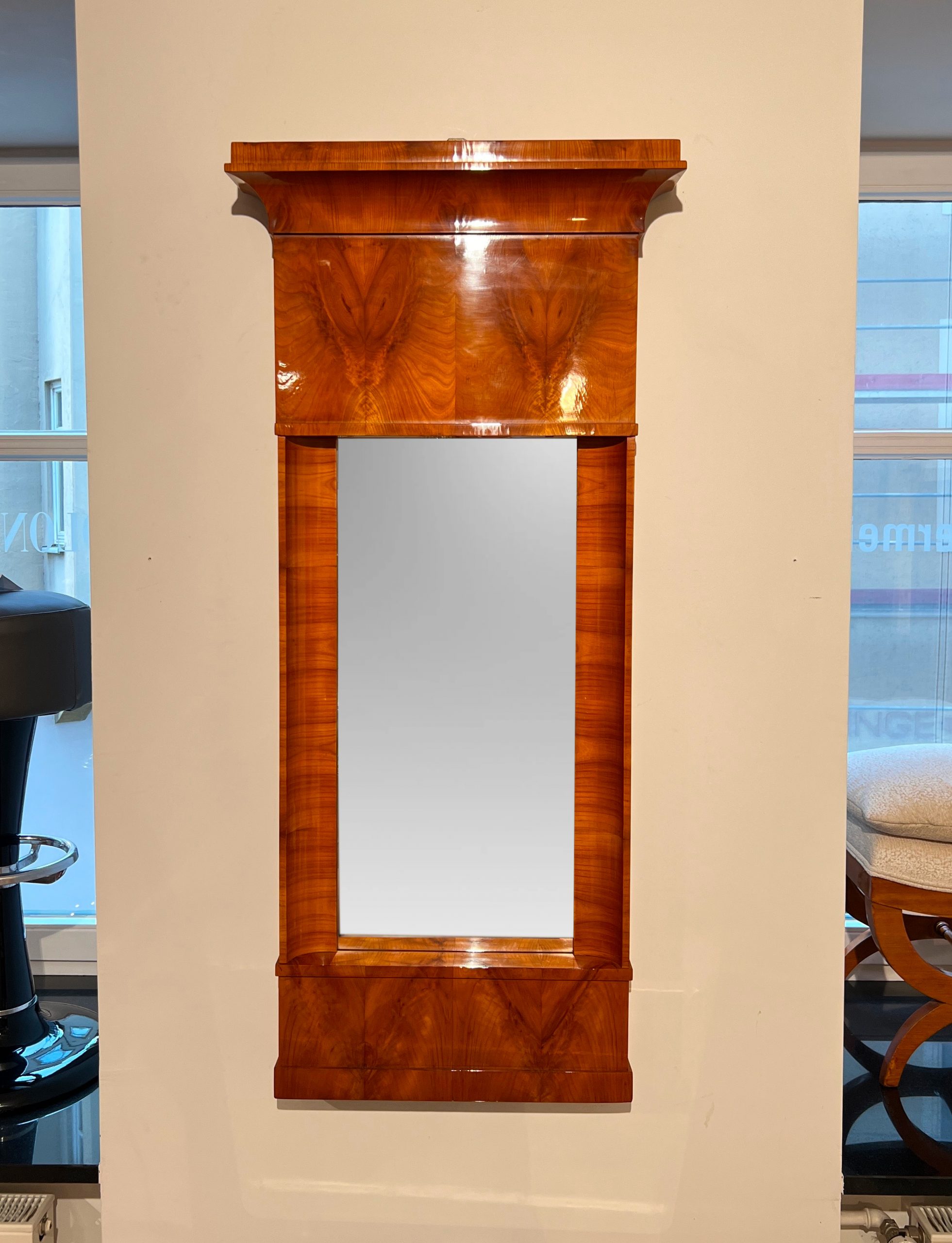 Biedermeier Spiegel, Kirschbaum furniert