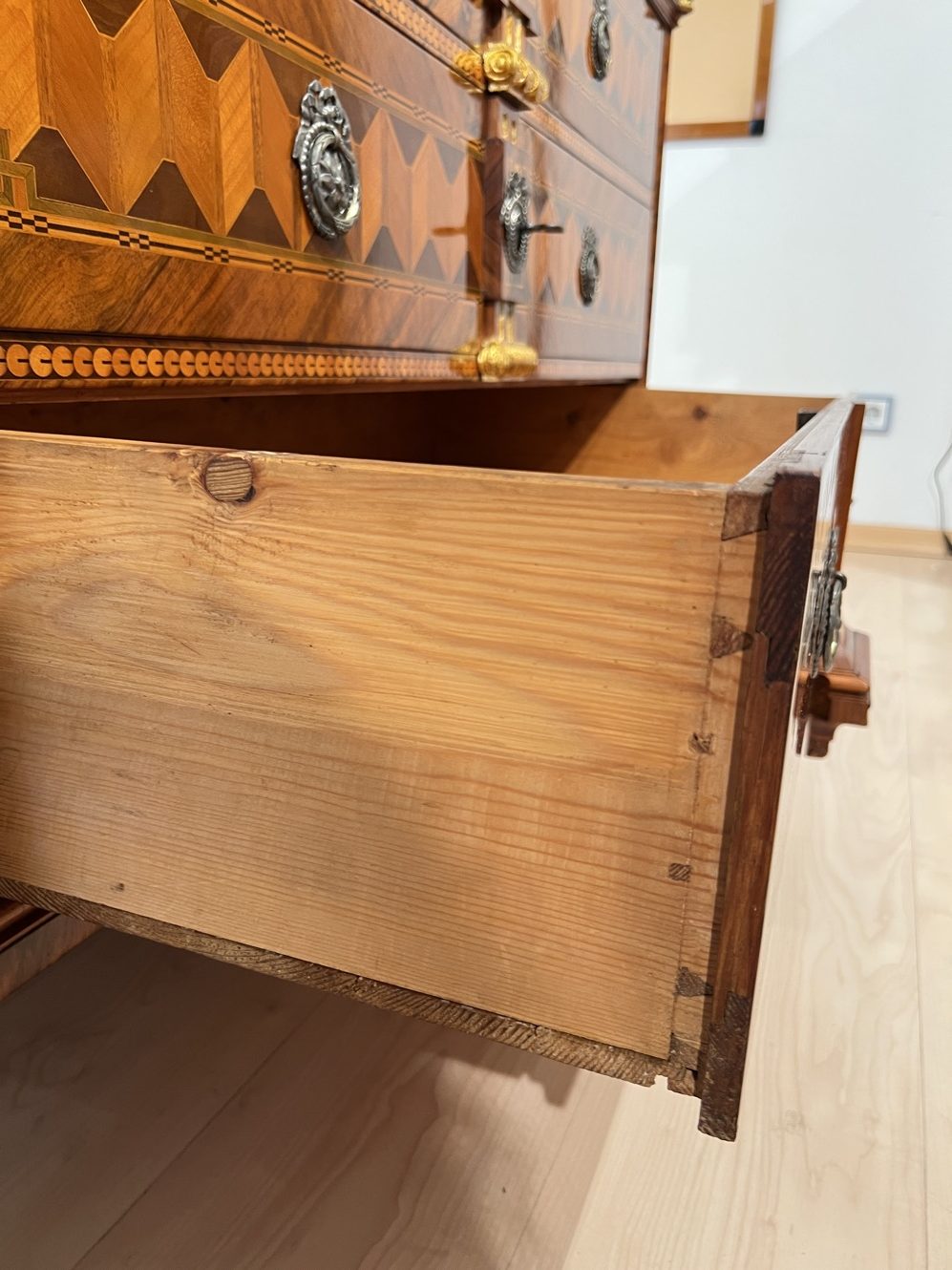 Louis XVI Kommode20