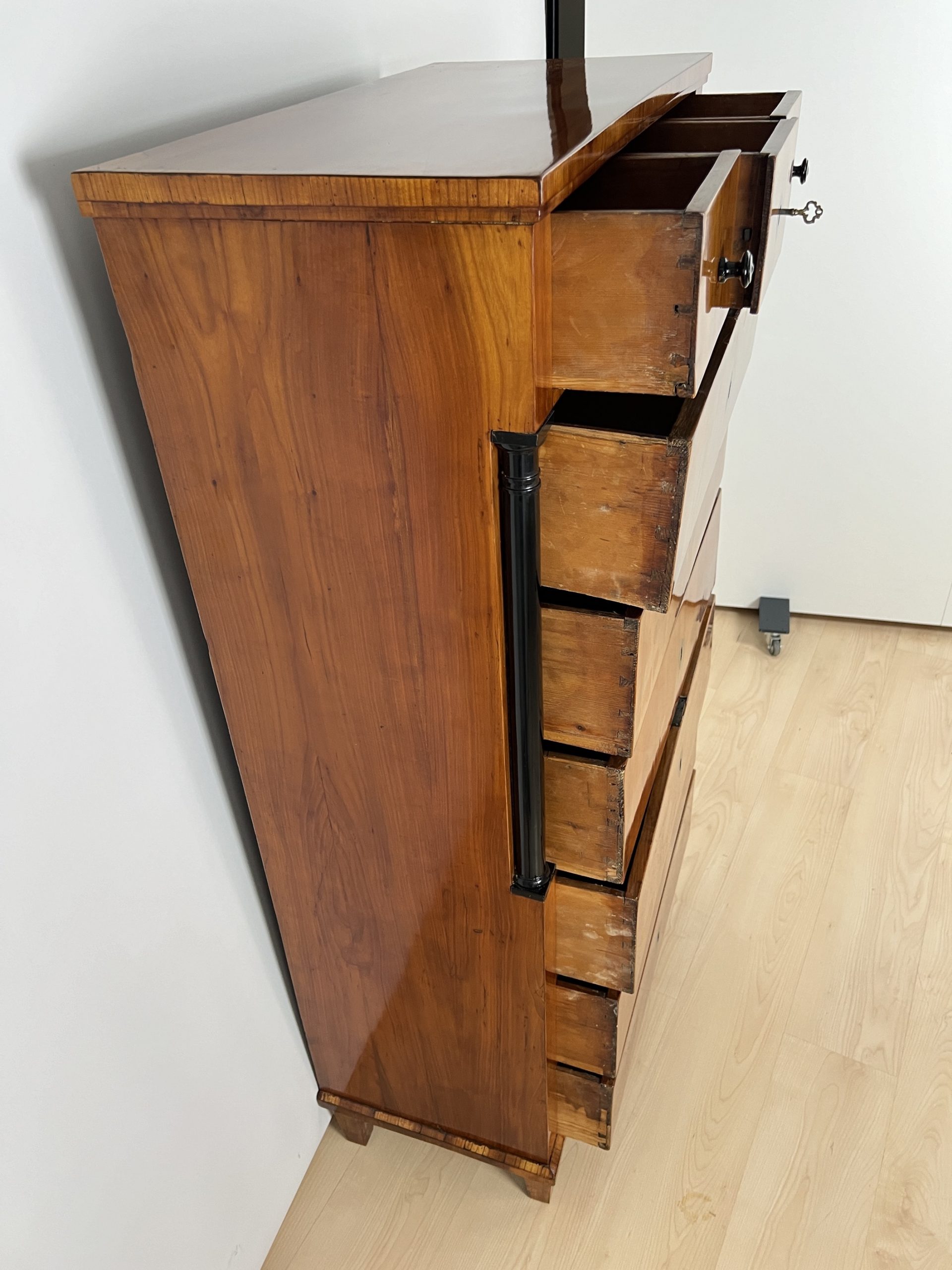 Biedermeier Chiffoniere, Kirschbaum, Süddeutschland3