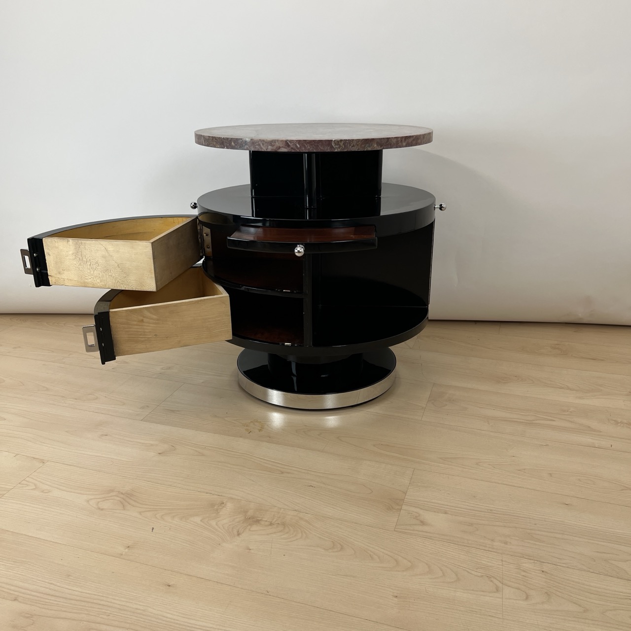 Runder drehbarer Art Deco Beistelltisch