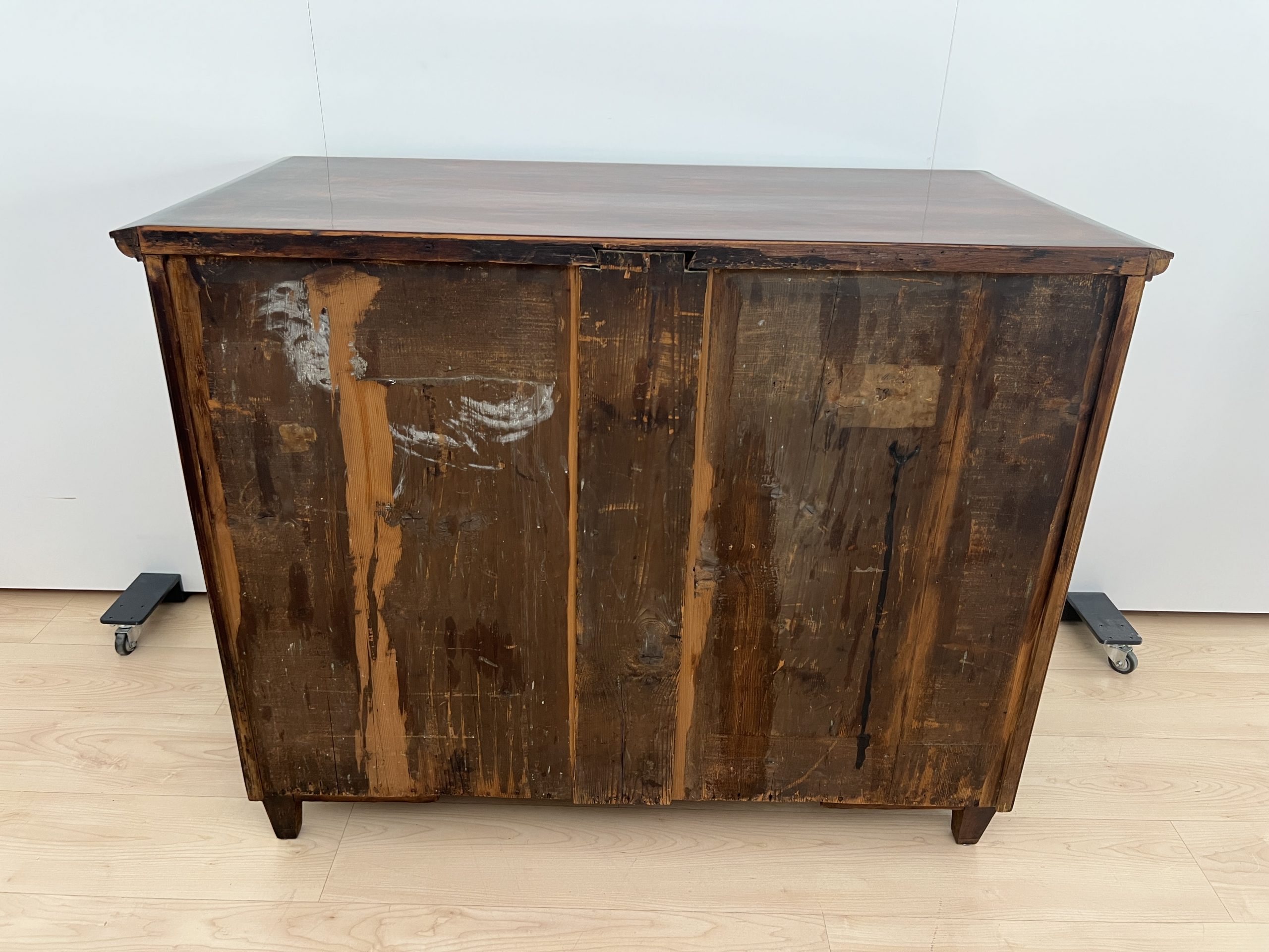 Biedermeier Kommode, Nussbaum, Vergoldet, Österreich um 1815