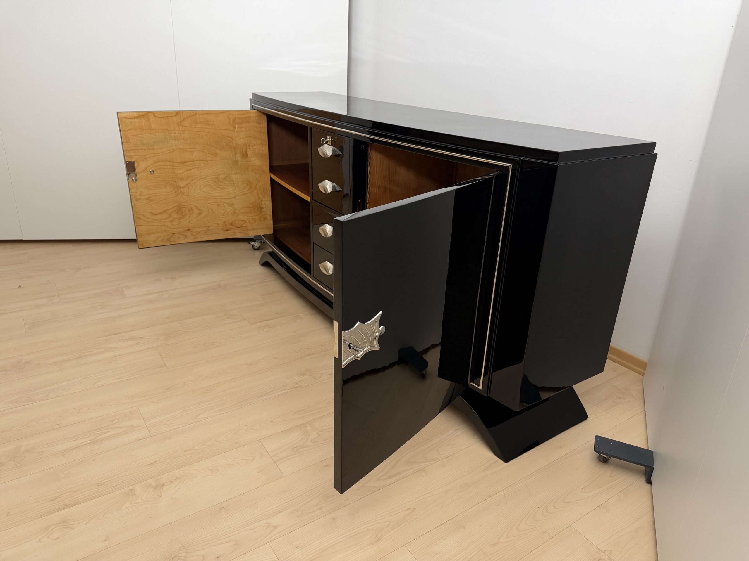 Art Deco Sideboard, Schwarzlack und Chrom.3