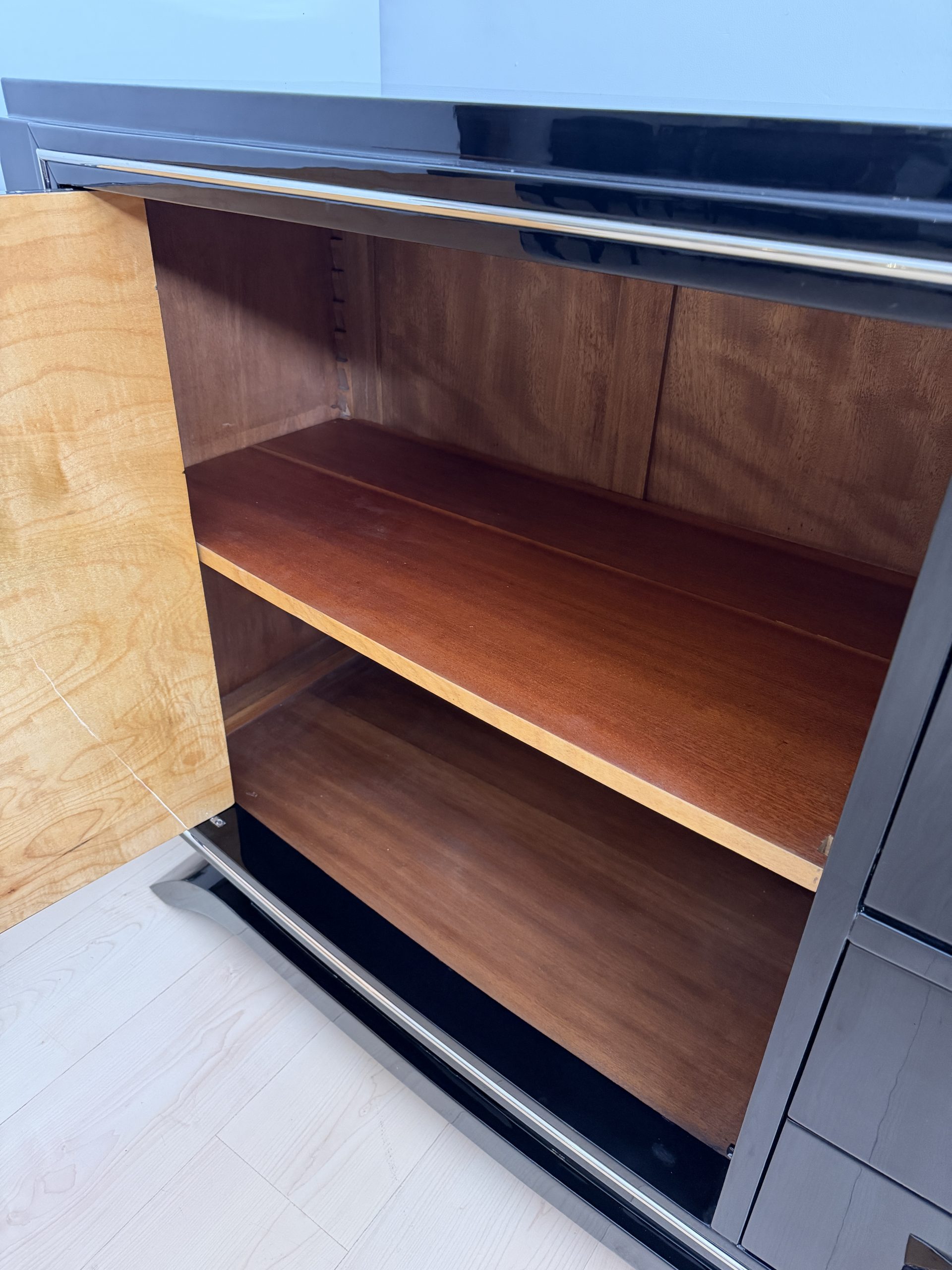 Art Deco Sideboard, Schwarzlack und Chrom.5