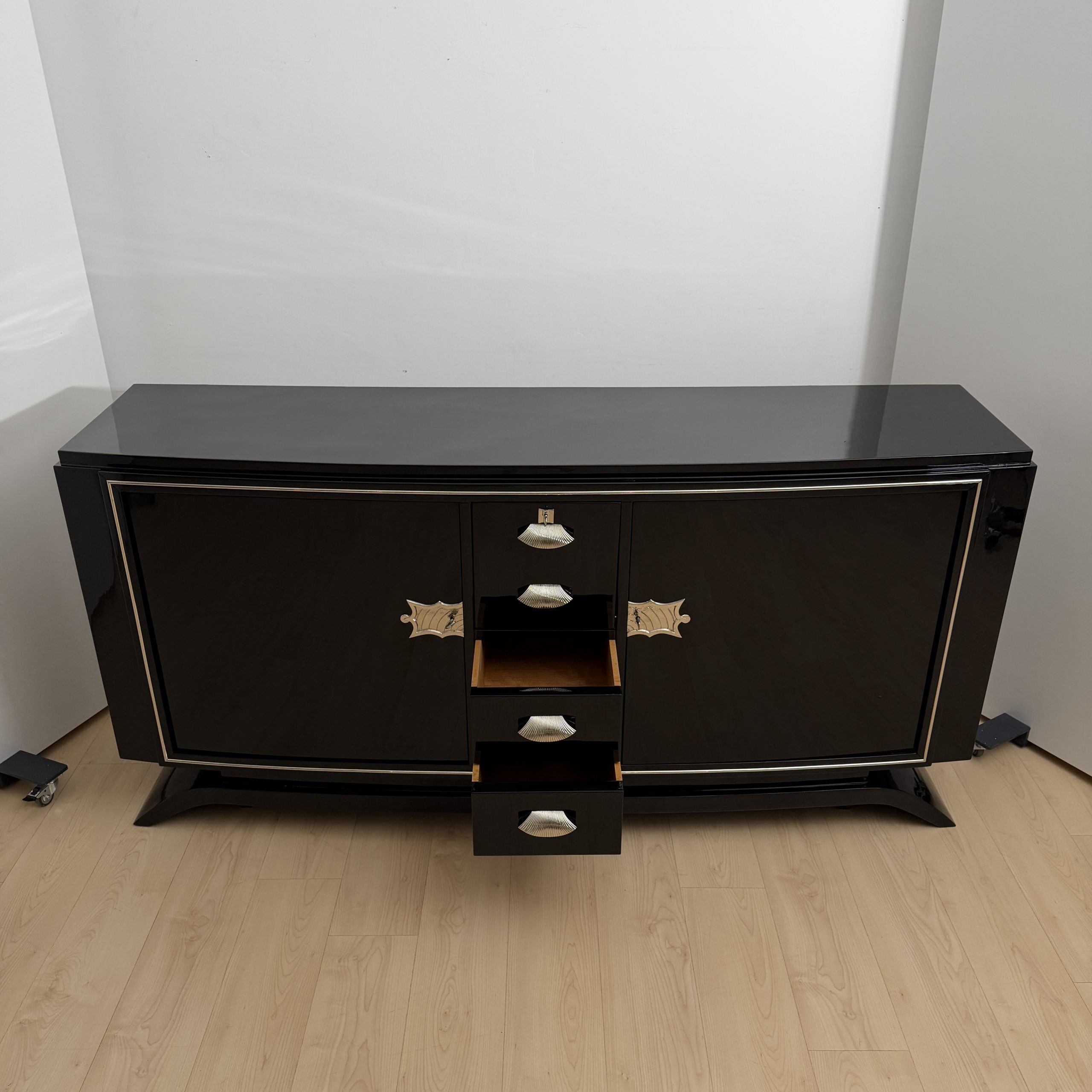 Art Deco Sideboard, Schwarzlack und Chrom.8
