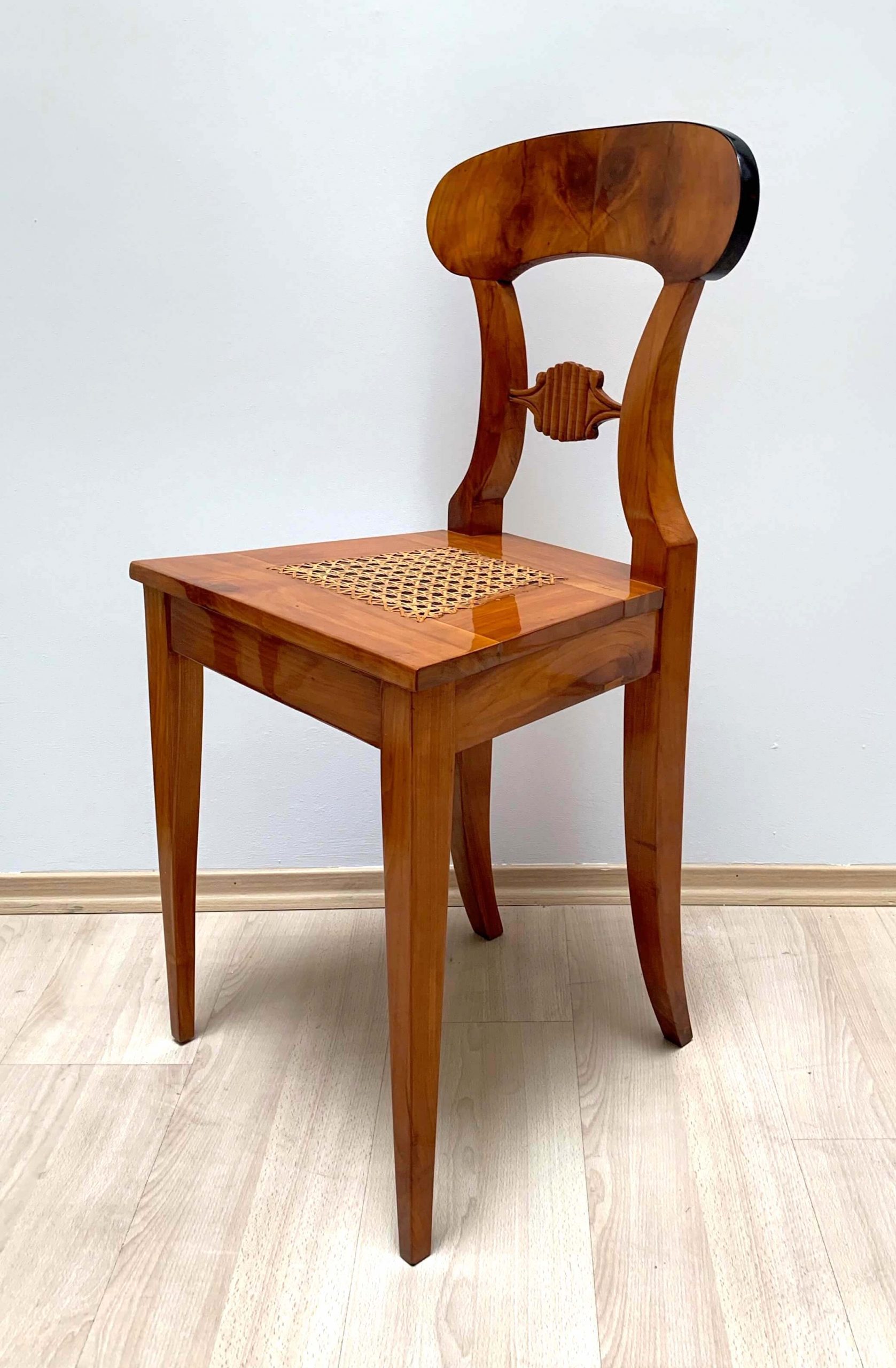 Biedermeier Brettstühle, Sechser Satz, Kirschbaum, 1820..4