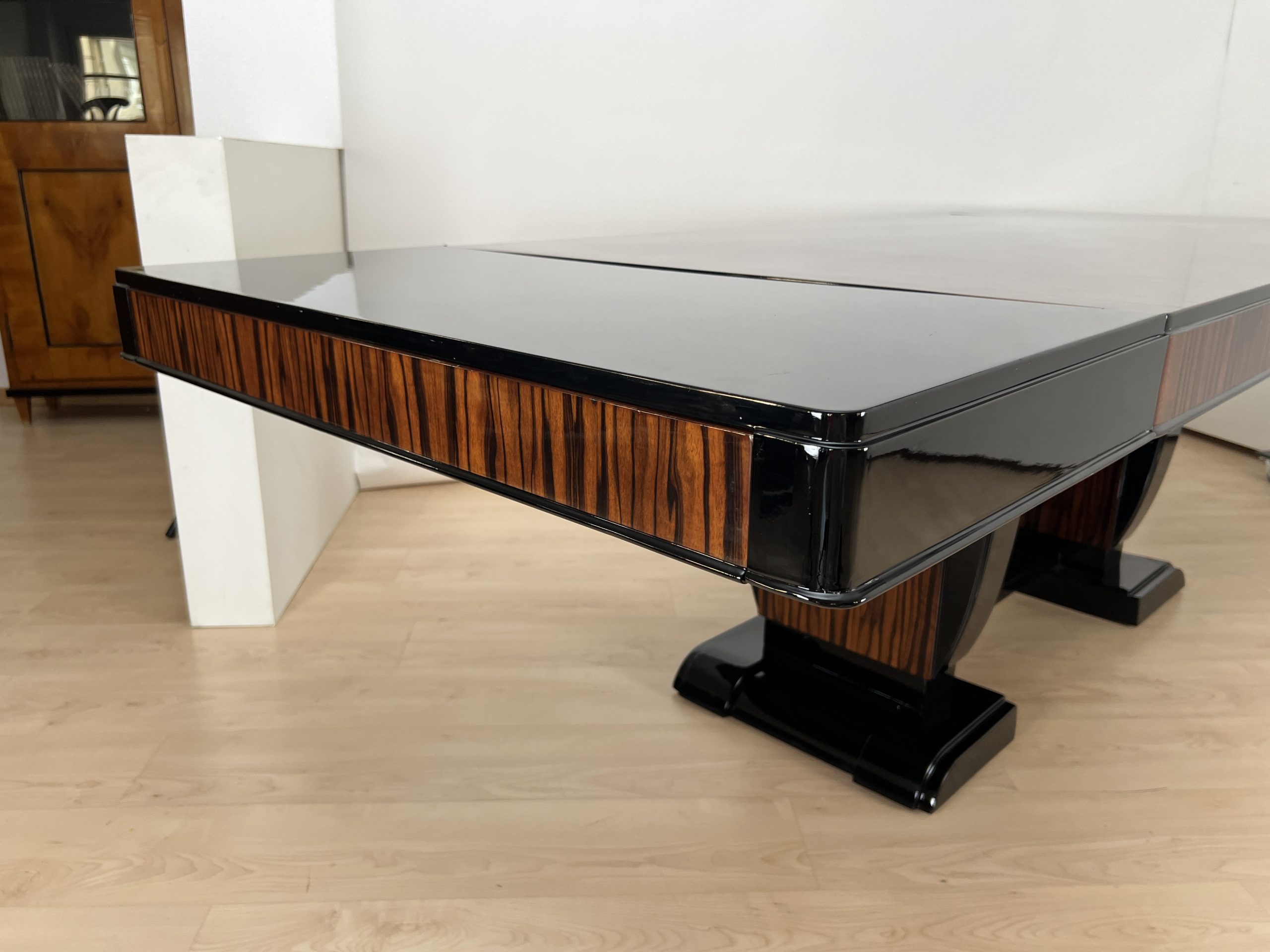 Art Deco Speisegruppe in Makassar 1