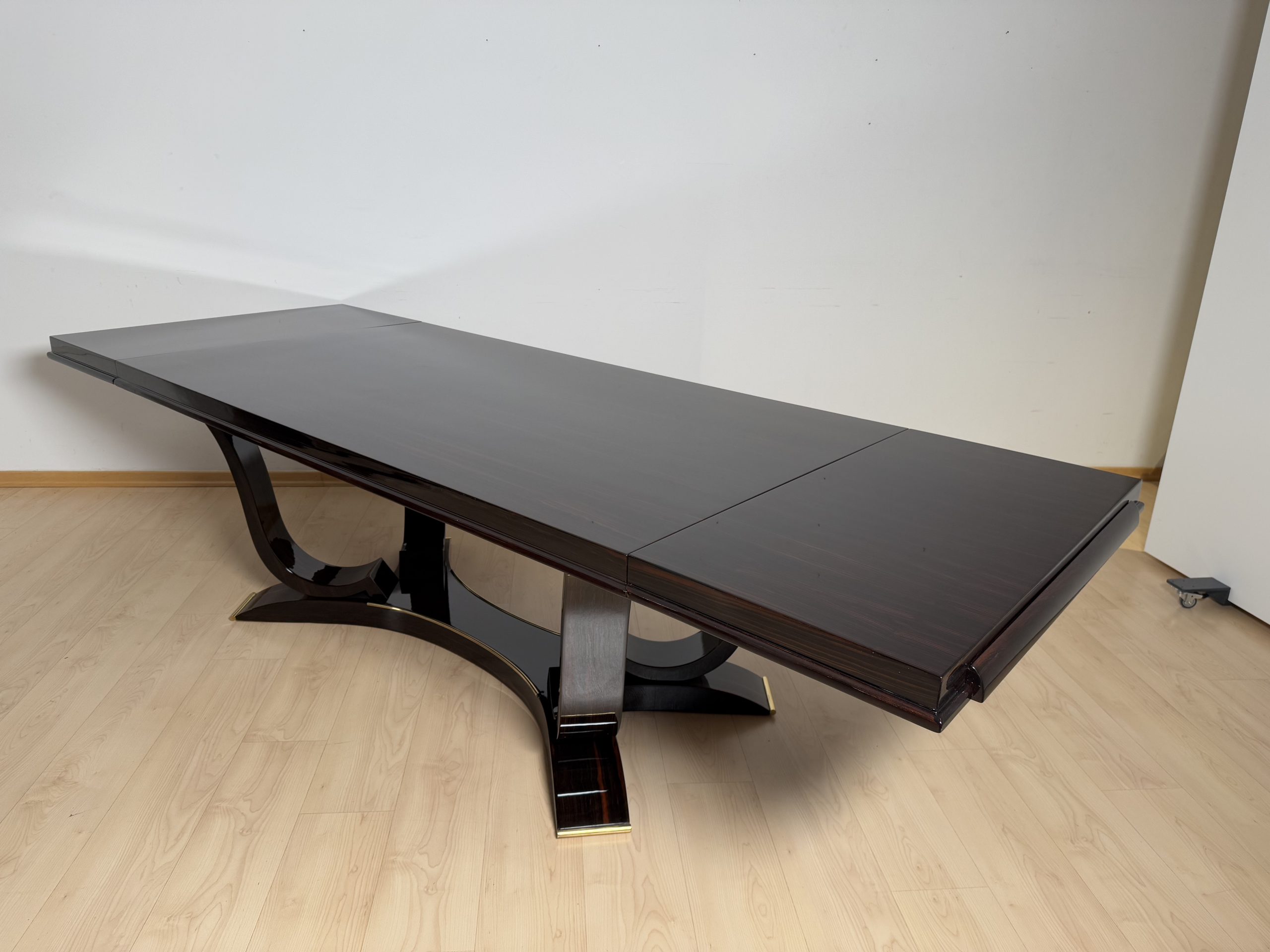 Art Deco Dining room Set in Macassar Ebony, Paris.10