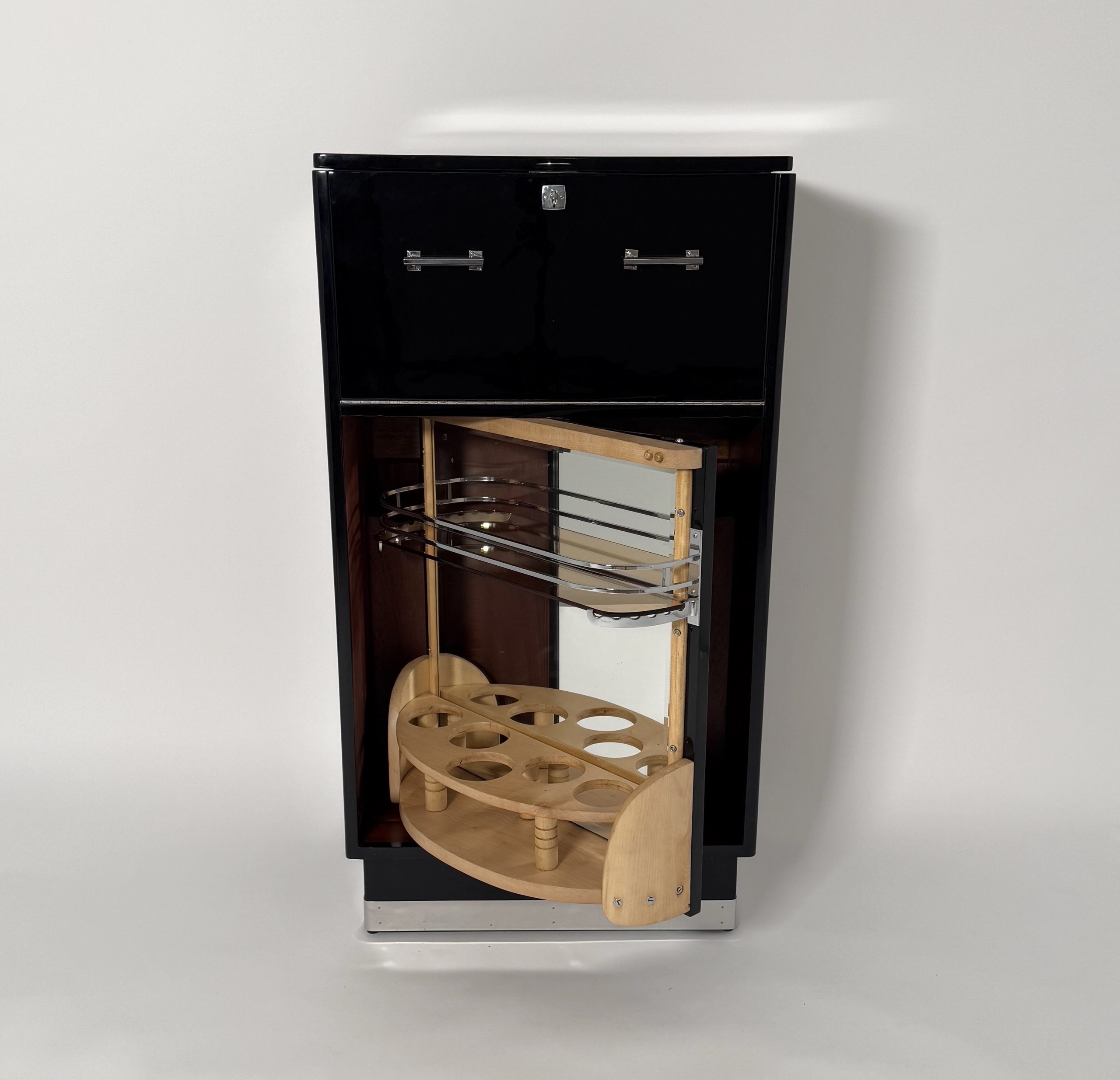 Drehbarer Art Deco Barschrank in Schwarzlack mit Chrom