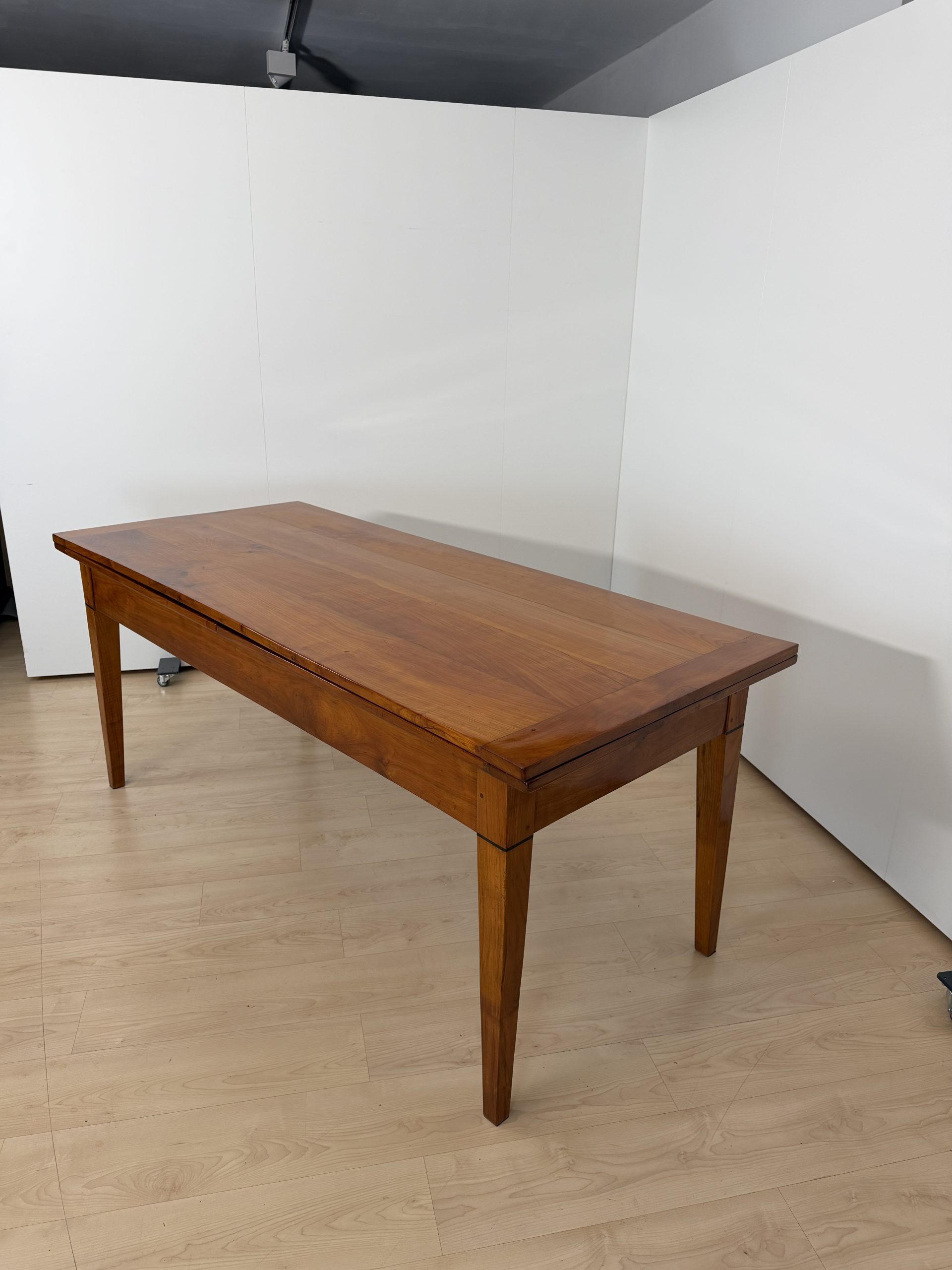 Biedermeier Speisetisch, ausziehbar, Kirschbaum.12