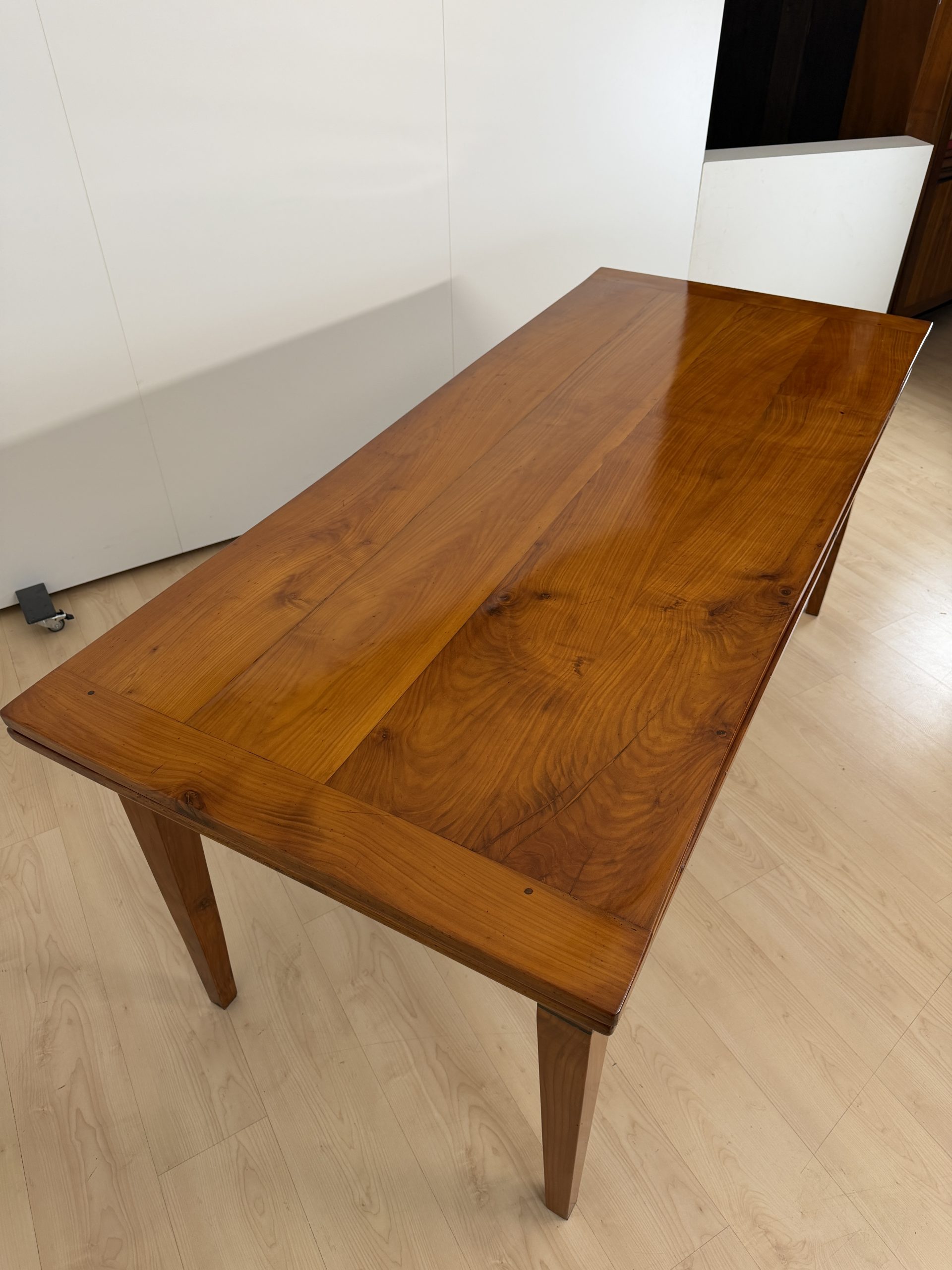 Biedermeier Speisetisch, ausziehbar, Kirschbaum.15