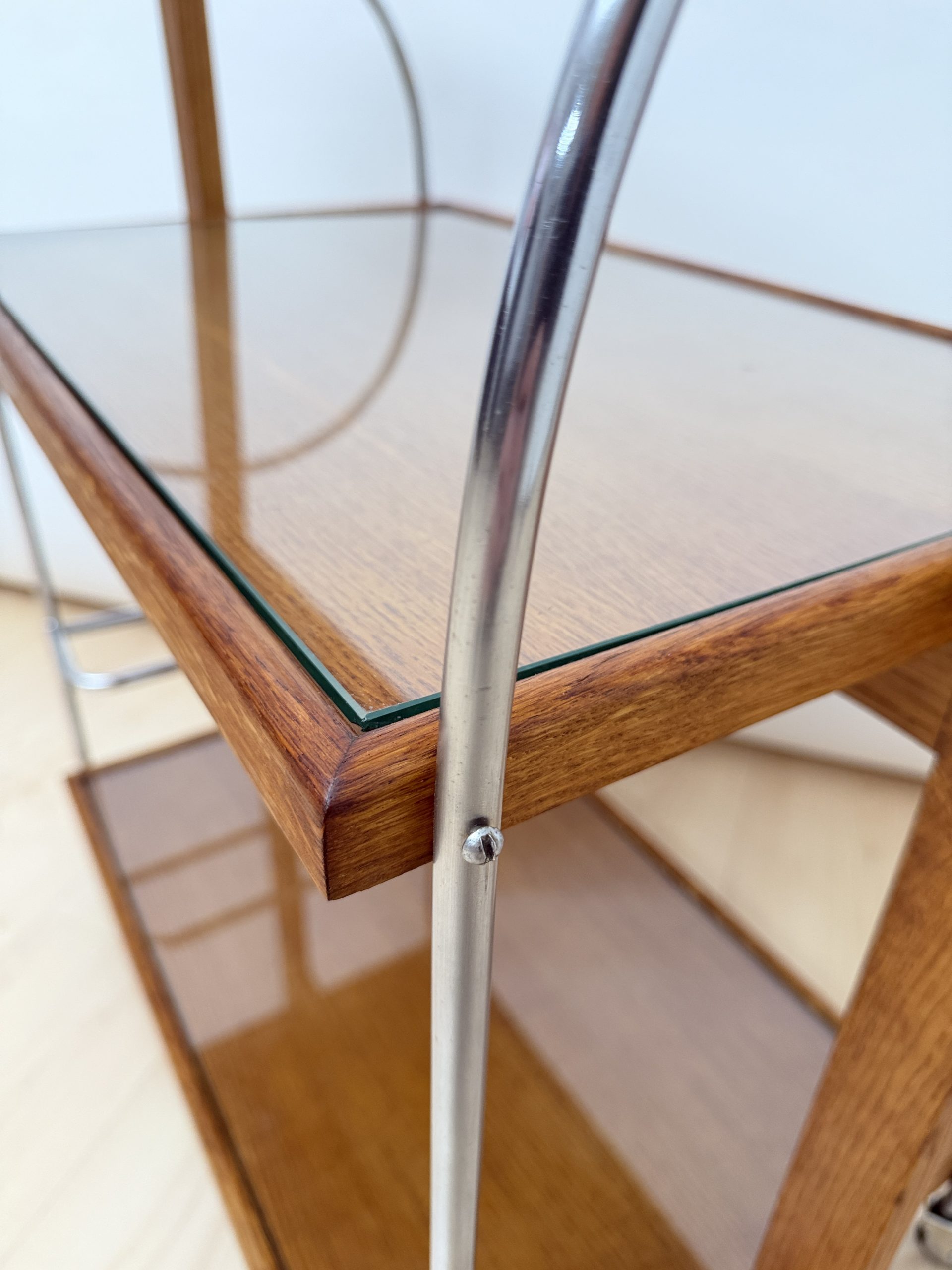 Details von Französischer Art Deco Servierwagen in Eiche, um 1930