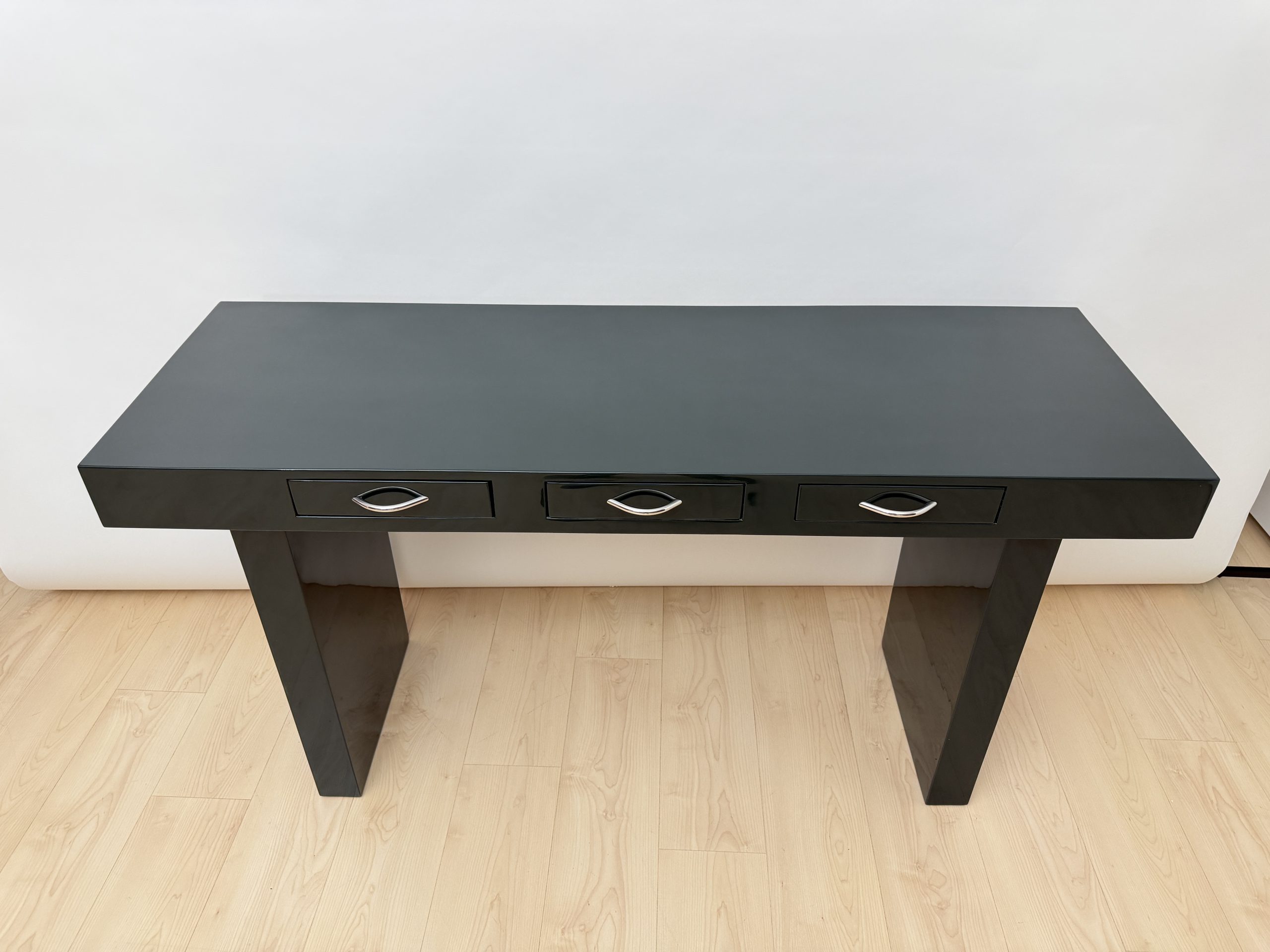 Vintage Italian console table, walnut and British Racing Green finish