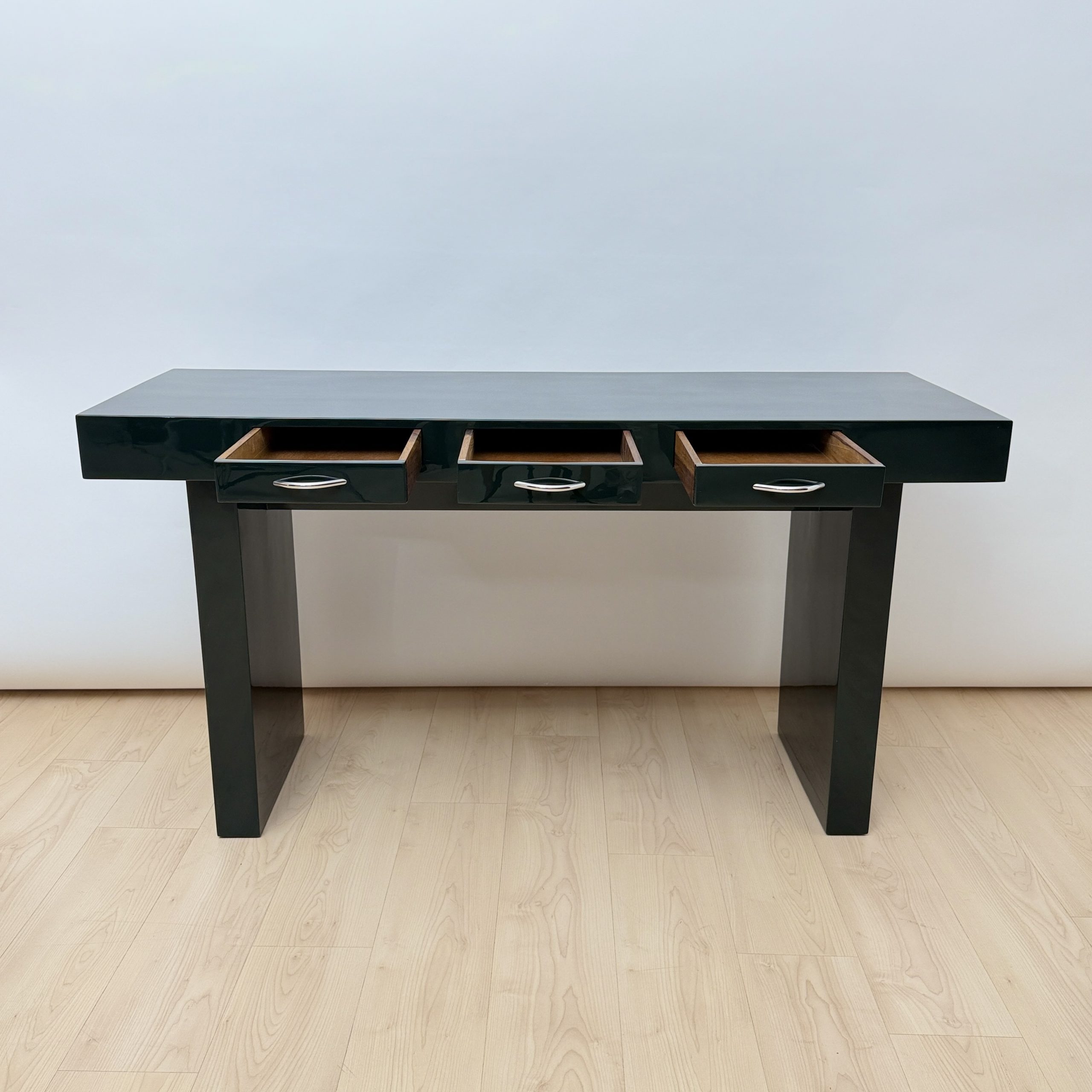 Three-drawer Italian console in walnut and green lacquer, circa 1970