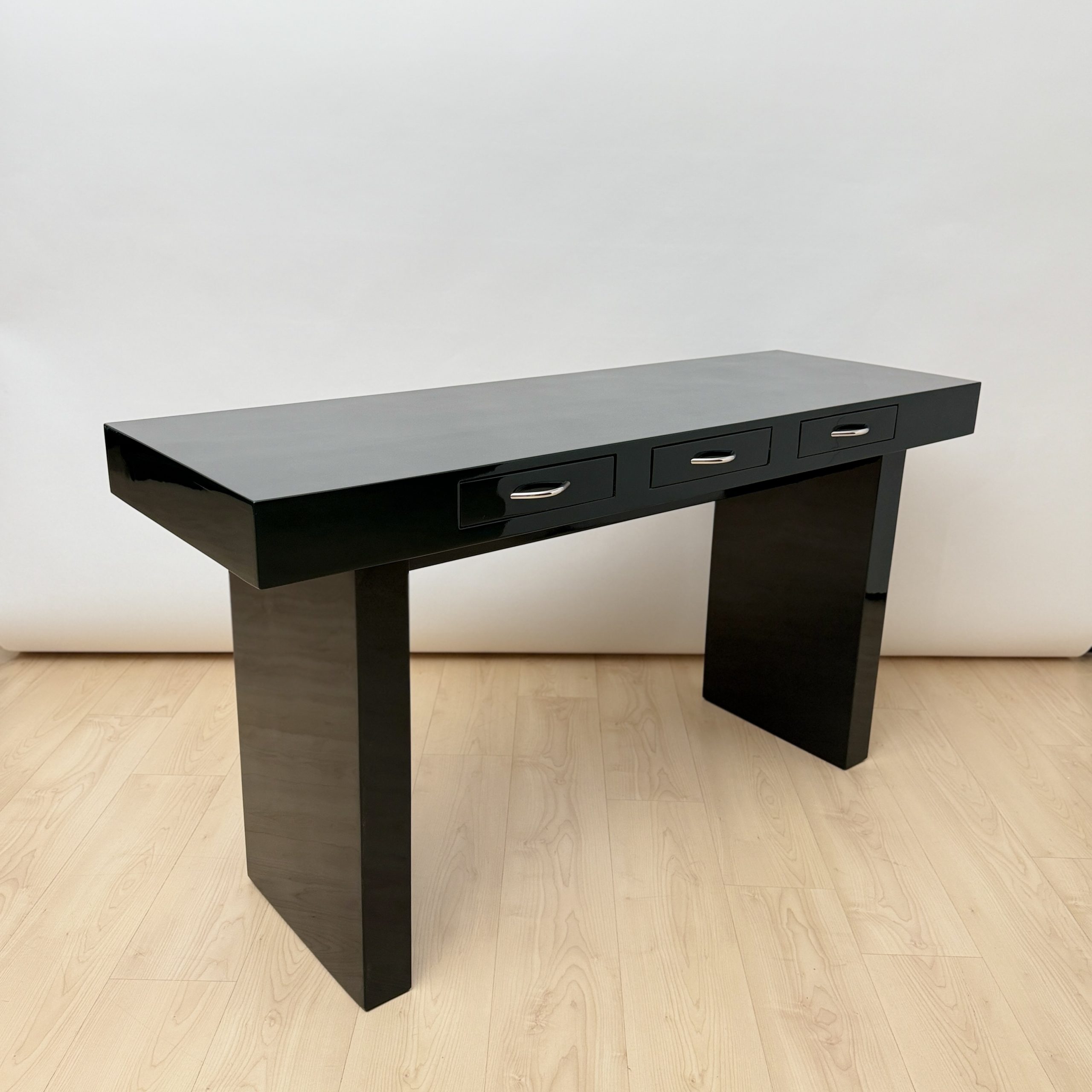 Vintage Italian console table, walnut and British Racing Green finish