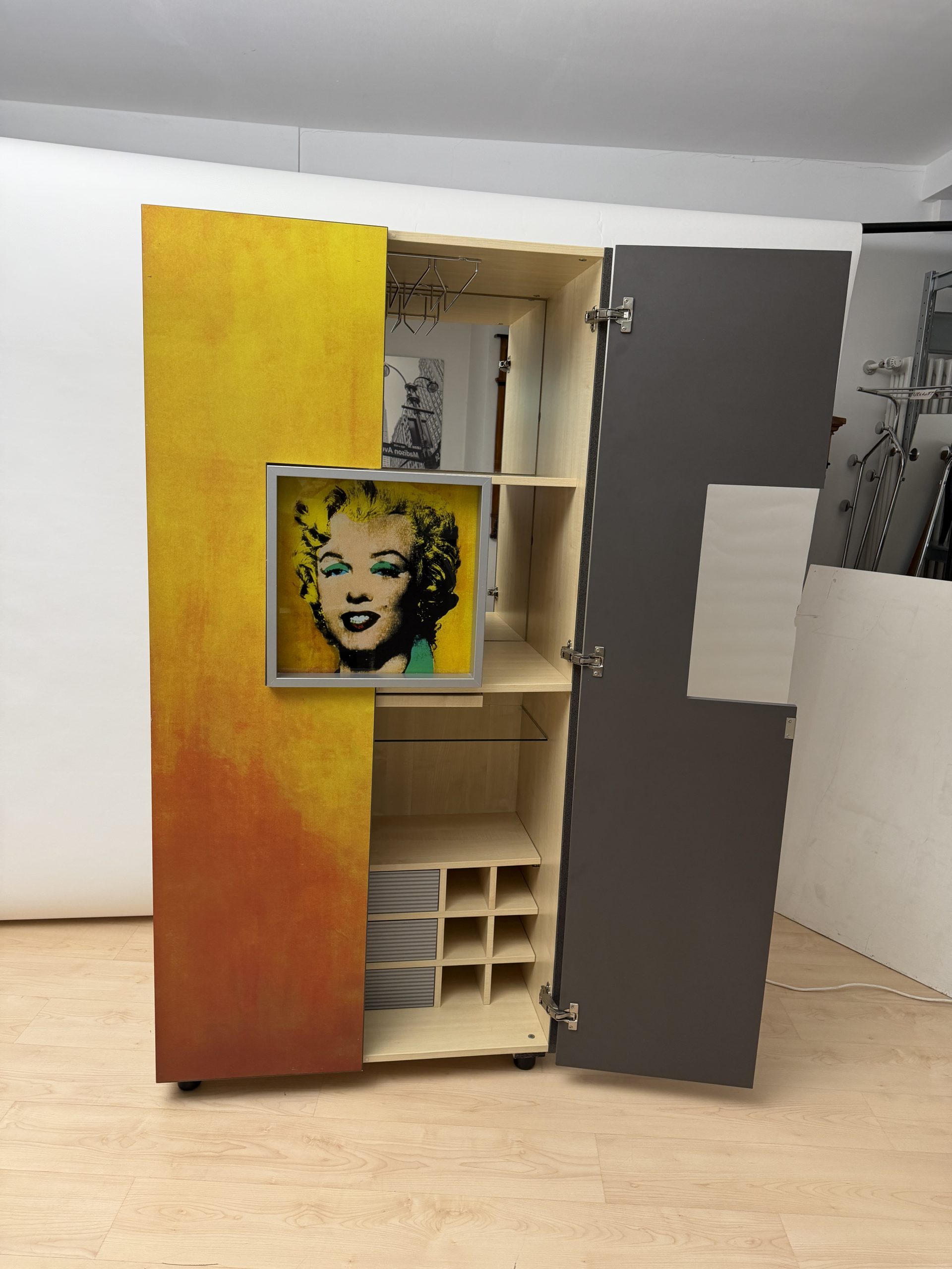Hb collection, Andy Warhol, Gold Marilyn Schrank.10