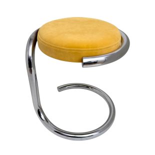 Italienischer Design Hocker um 1970 mit schlangenförmigem Gestell aus verchromtem Stahlrohr und runder, gelb gepolsterter Sitzfläche.